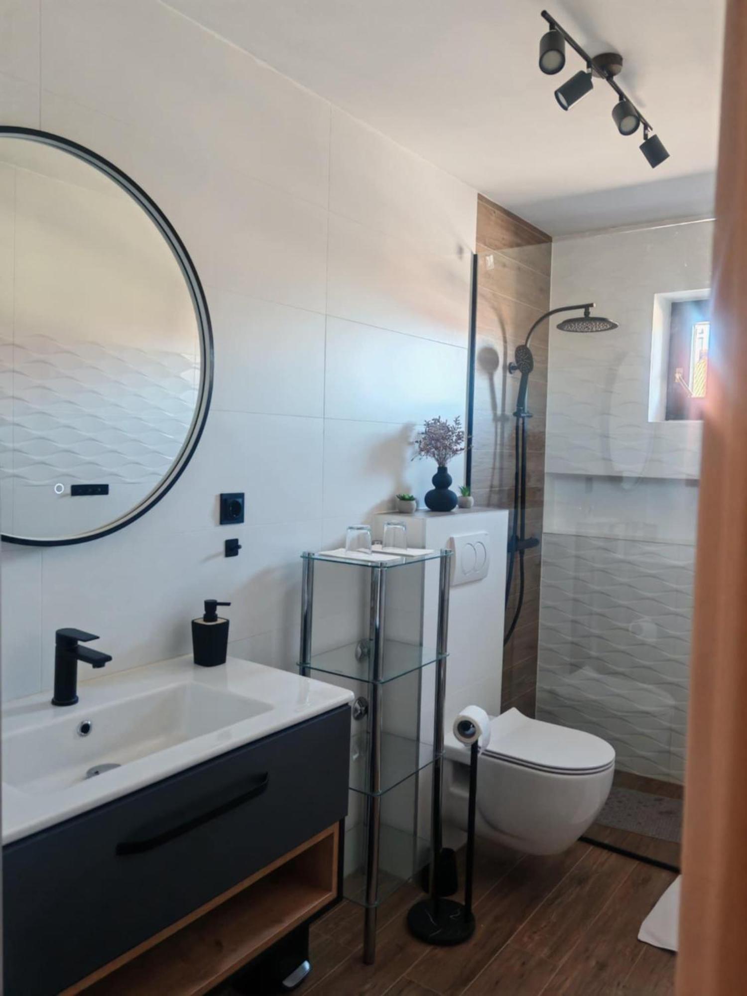 Apartman Kristian Zagreb Airport Velika Gorica Exterior foto