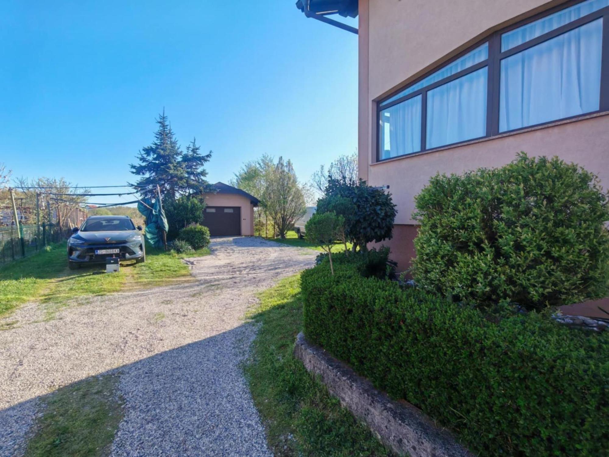 Apartman Kristian Zagreb Airport Velika Gorica Exterior foto